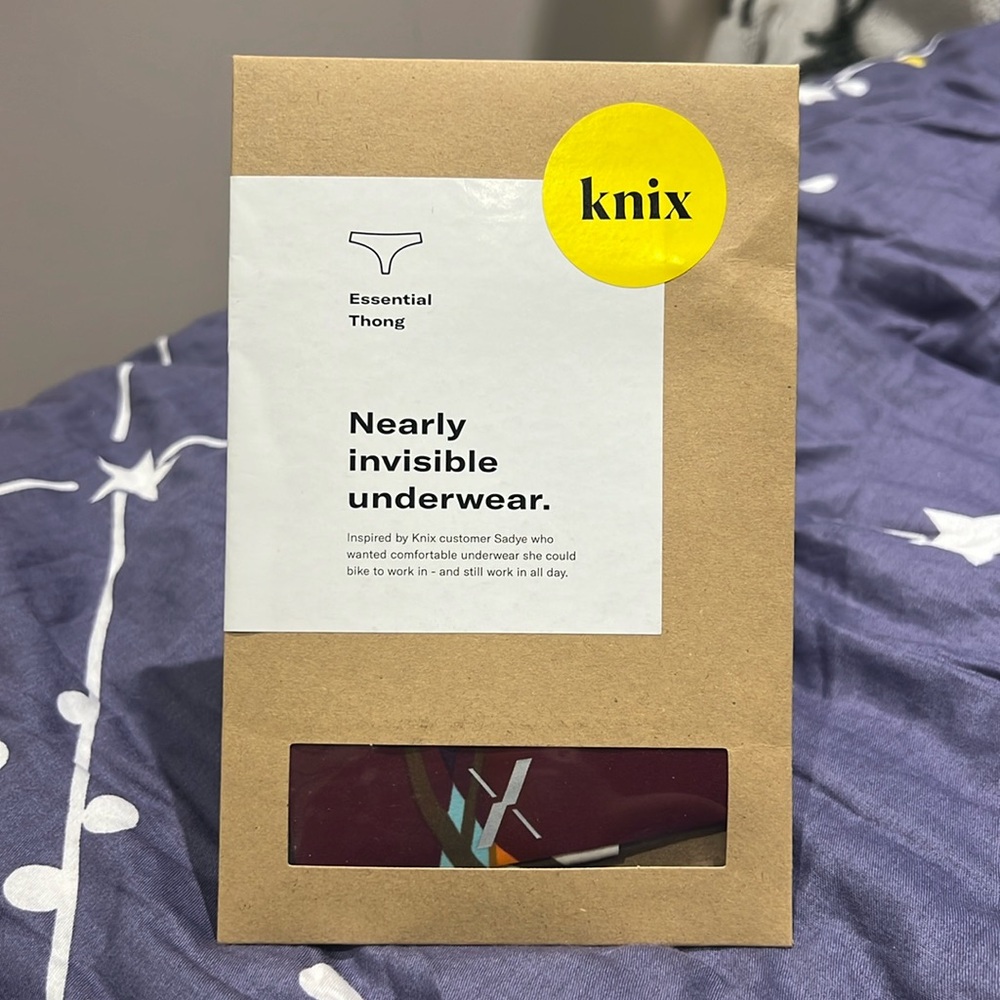 KNIX ESSENTIAL THONG BNIB